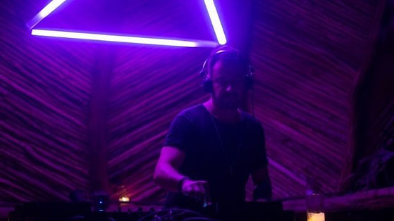international dj day
